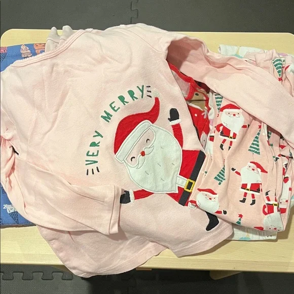 Assorted Kids Pajamas Set - Picture 3 of 7